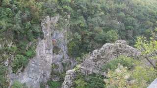 По Негованската екопътека до природното чудо в сърцето на България